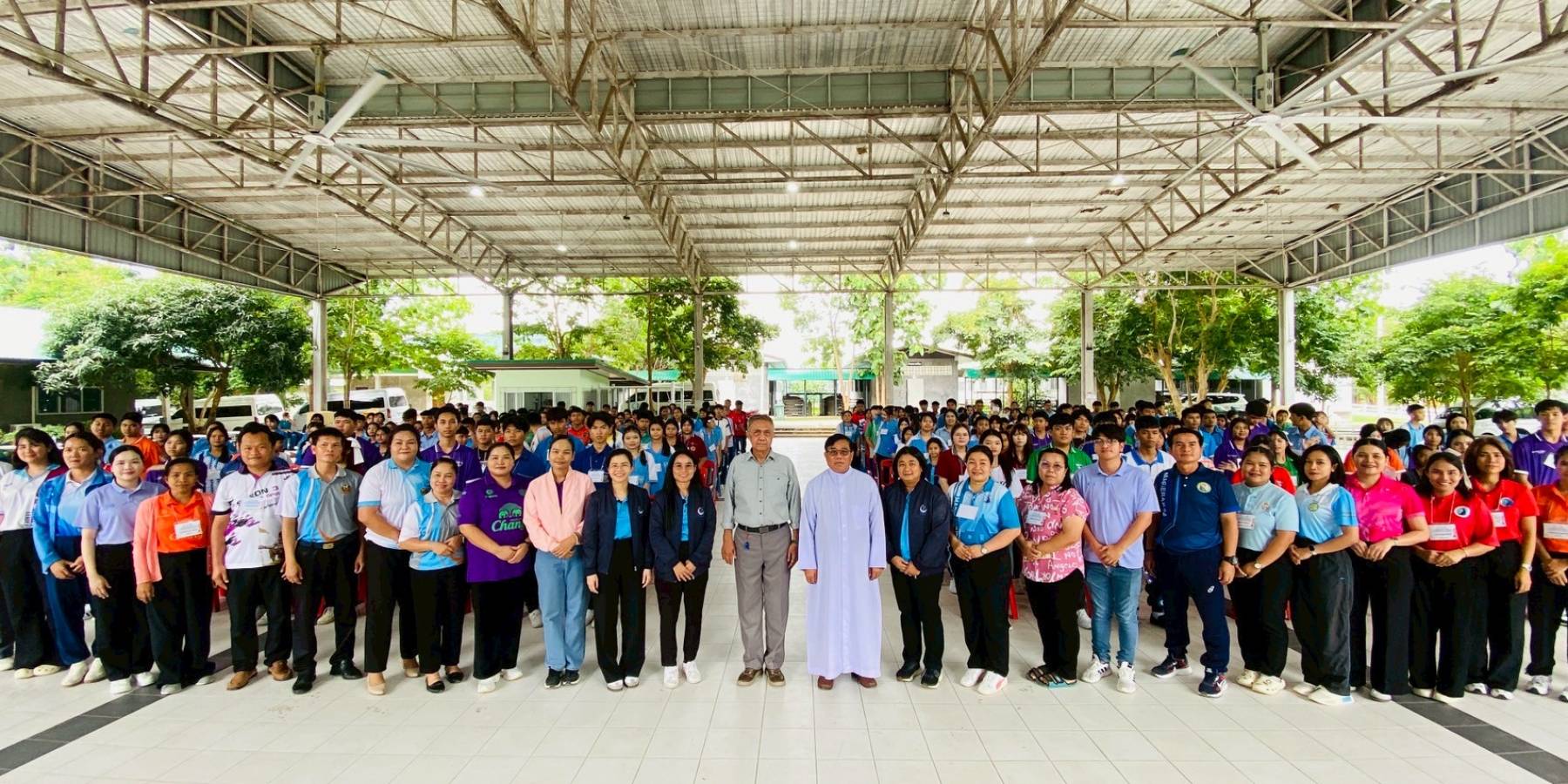 ศูนย์คุณธรรมหนุนเครือข่ายผู้บริหารและบุคลากรโรงเรียนคุณธรรมในโครงการกองทุนการศึกษา